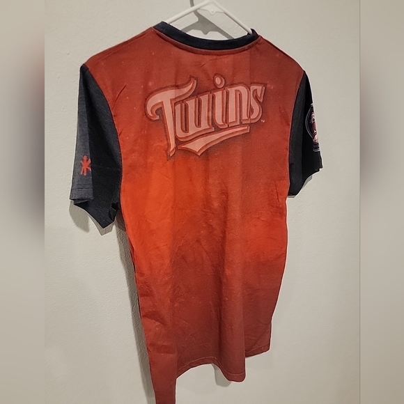 Mens MLB Minnesota Twins Pocket AoP Logo Tee T-Shirt S/S Baseball MN Sz S - Picture 2 of 3